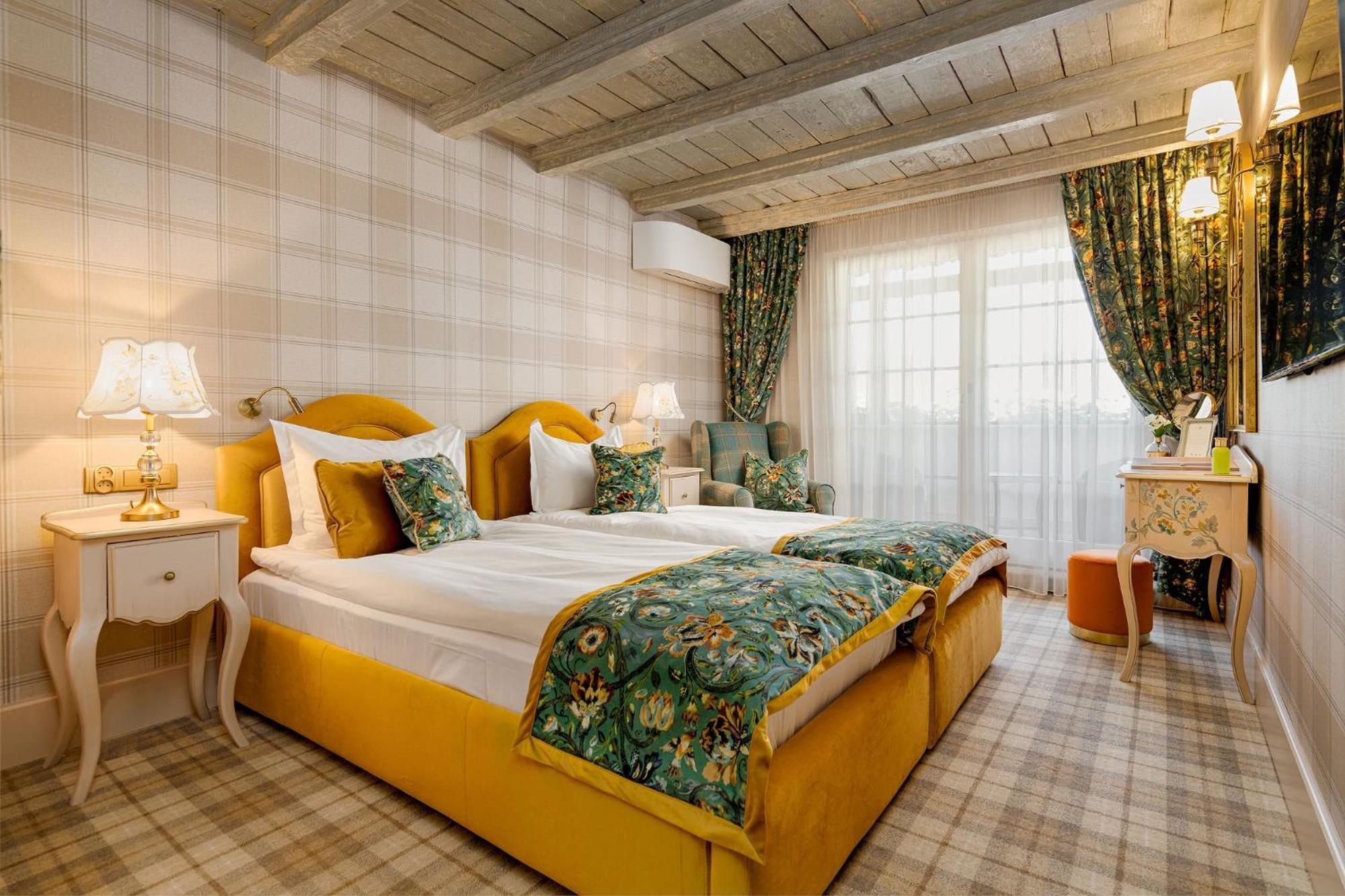 Chitorani Casa Timis - Wellness & Spa Resort מראה חיצוני תמונה A room at the hotel